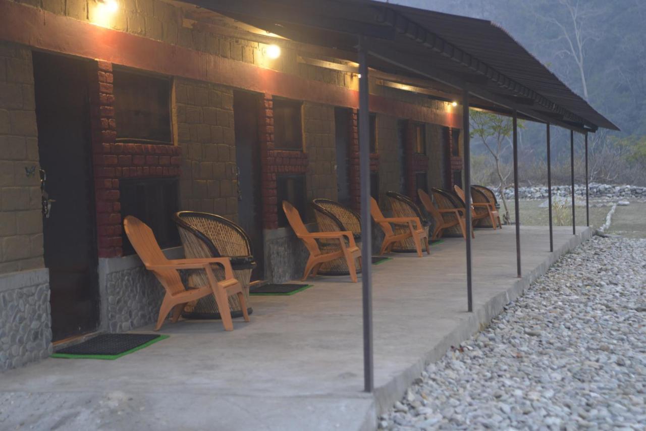 Aura Wildlife Camp And Resorts Marchula Esterno foto