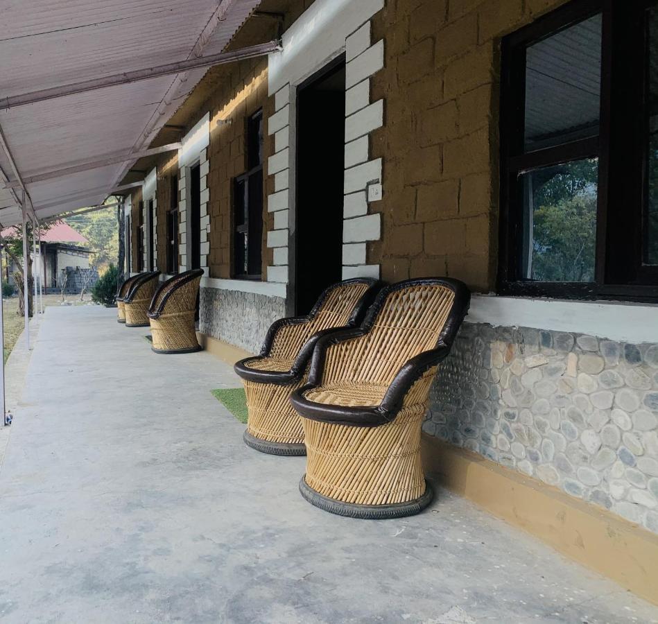 Aura Wildlife Camp And Resorts Marchula Esterno foto