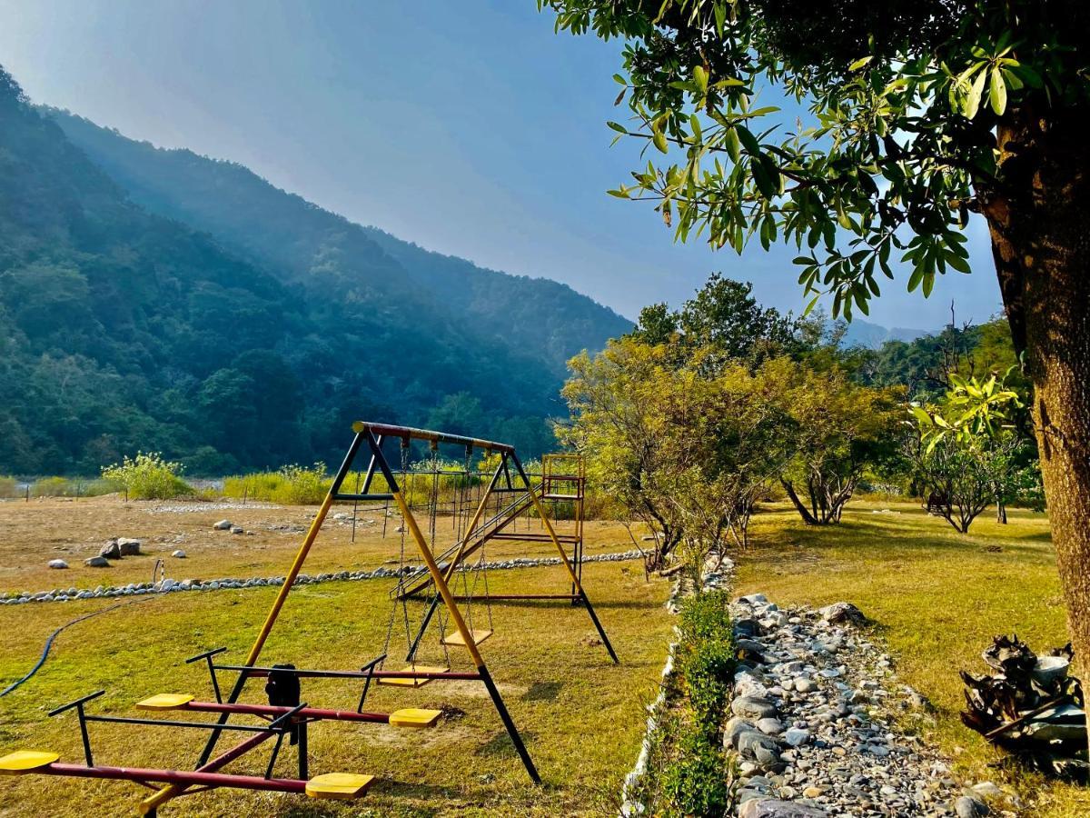 Aura Wildlife Camp And Resorts Marchula Esterno foto