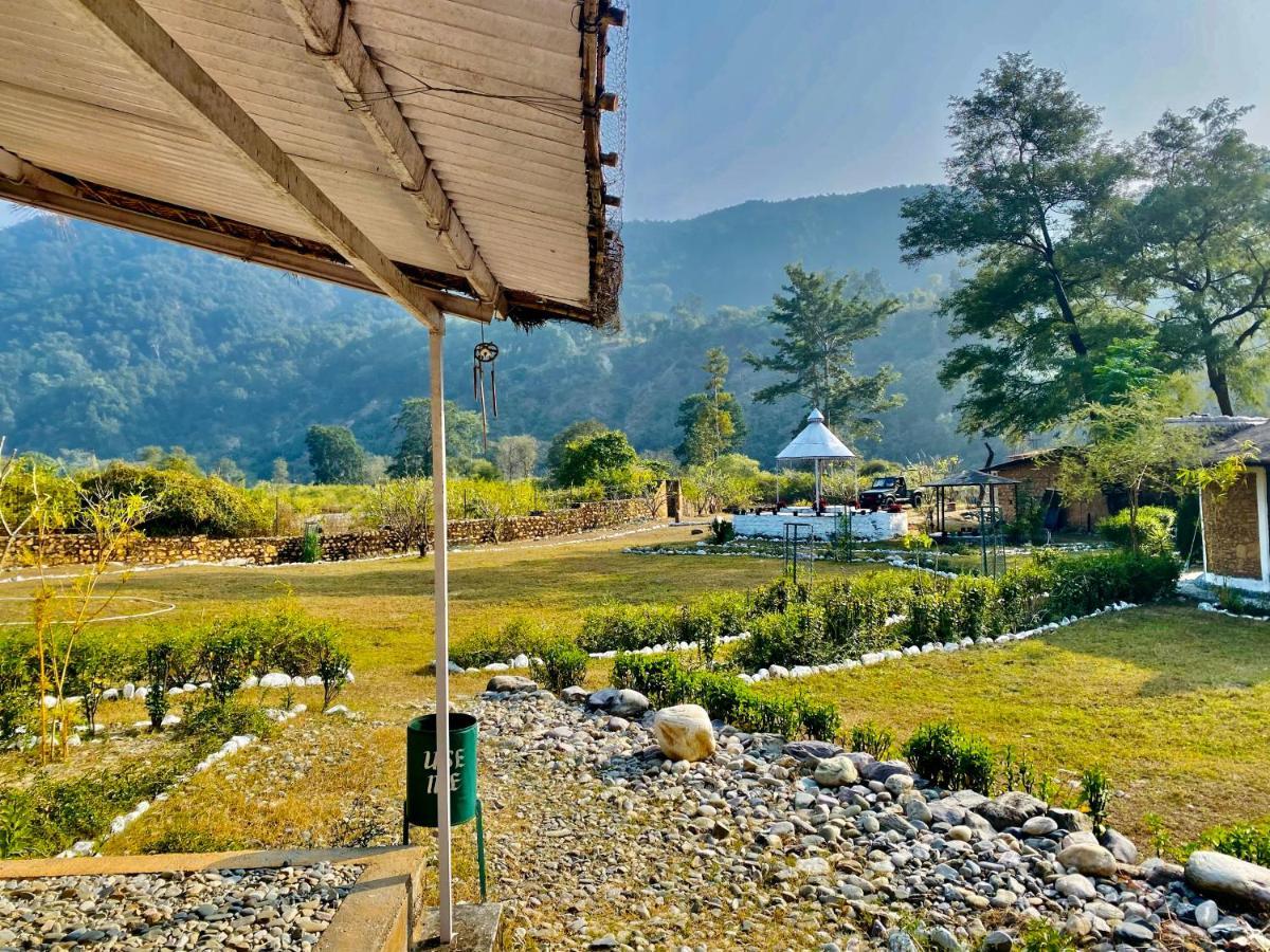 Aura Wildlife Camp And Resorts Marchula Esterno foto